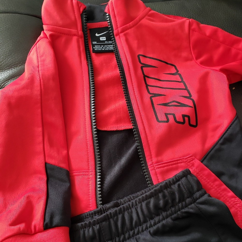 Nike track suit